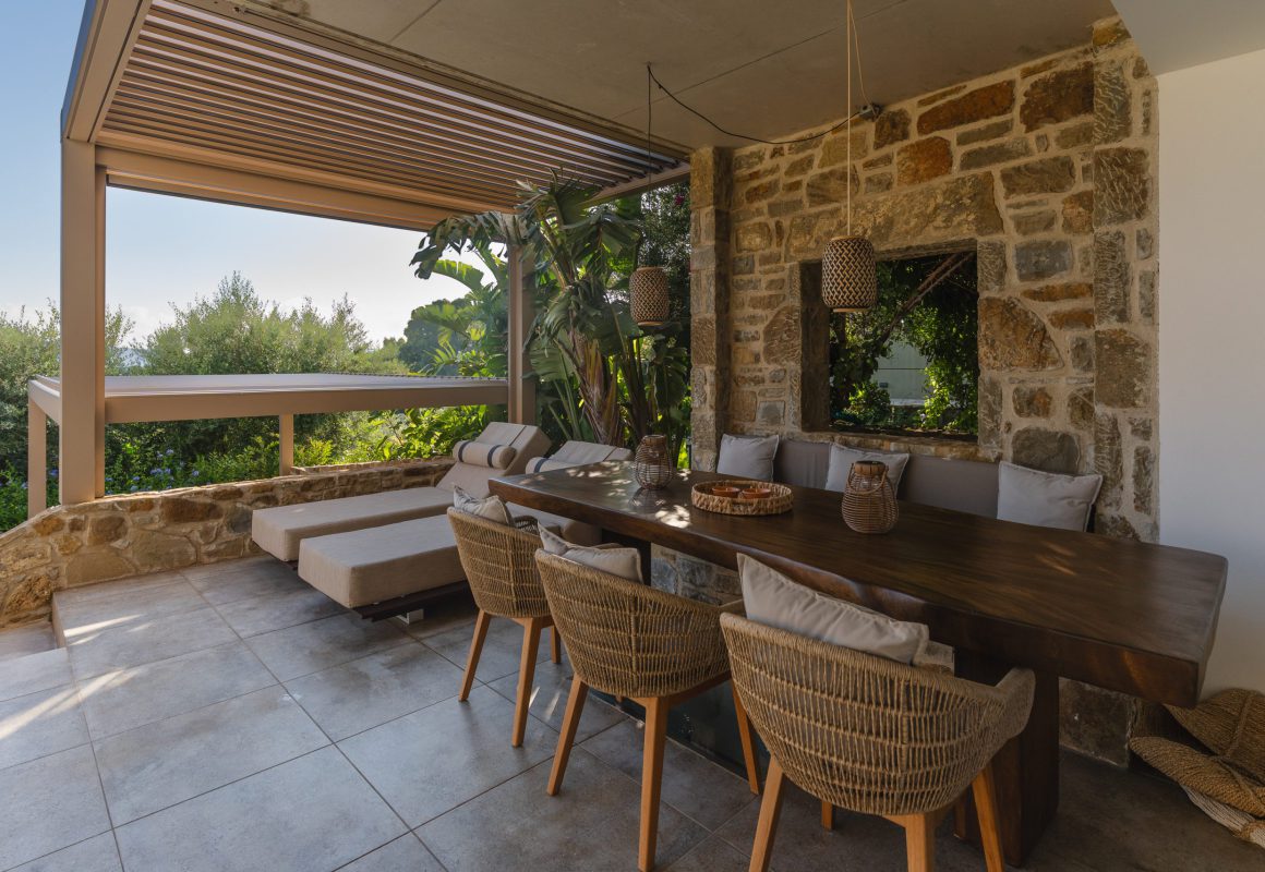 gialova-hills-villa-outdoor-space-DSC03353
