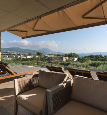 gialova-hills-villa-terrace-DSC03346