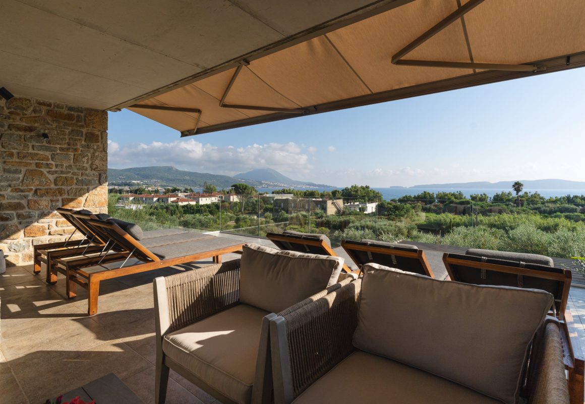 gialova-hills-villa-terrace-DSC03346